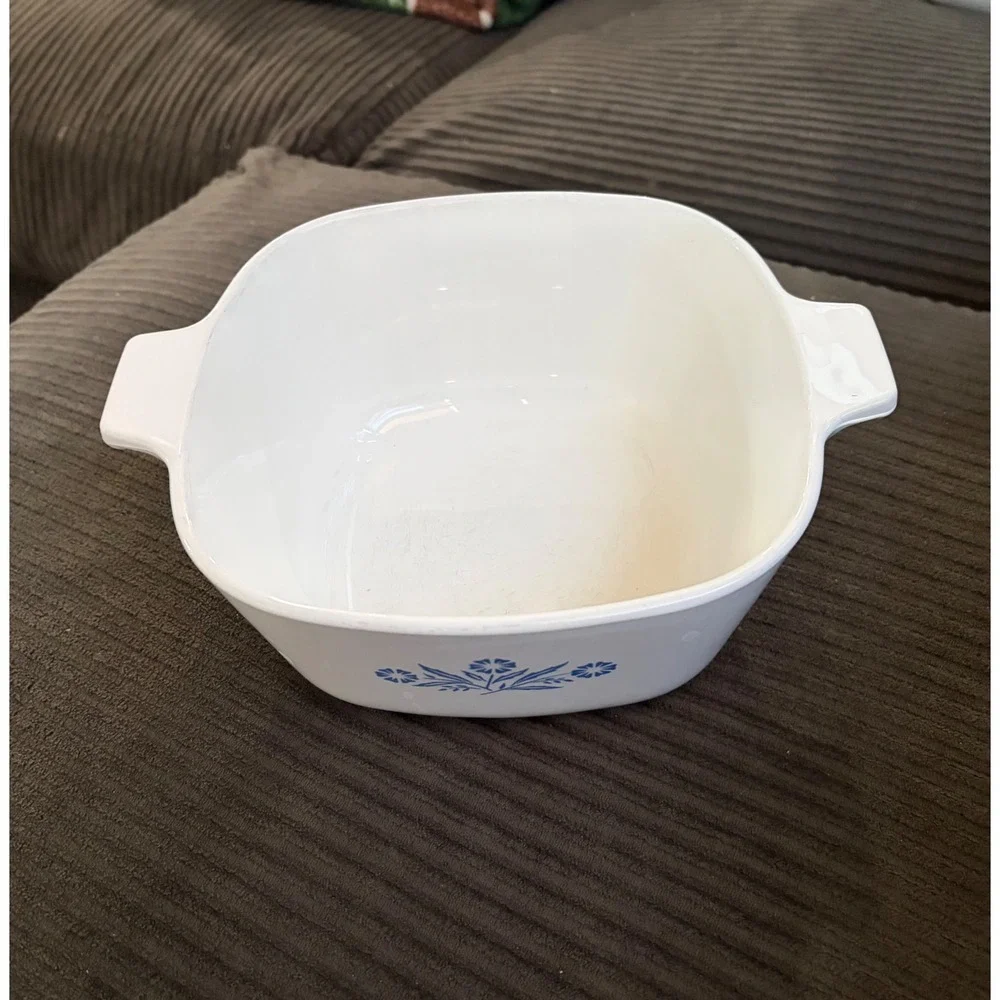Vintage Corning Ware Blue Cornflower 1.75 Qt Casserole Dish P-1 3/4-B Made inUSA